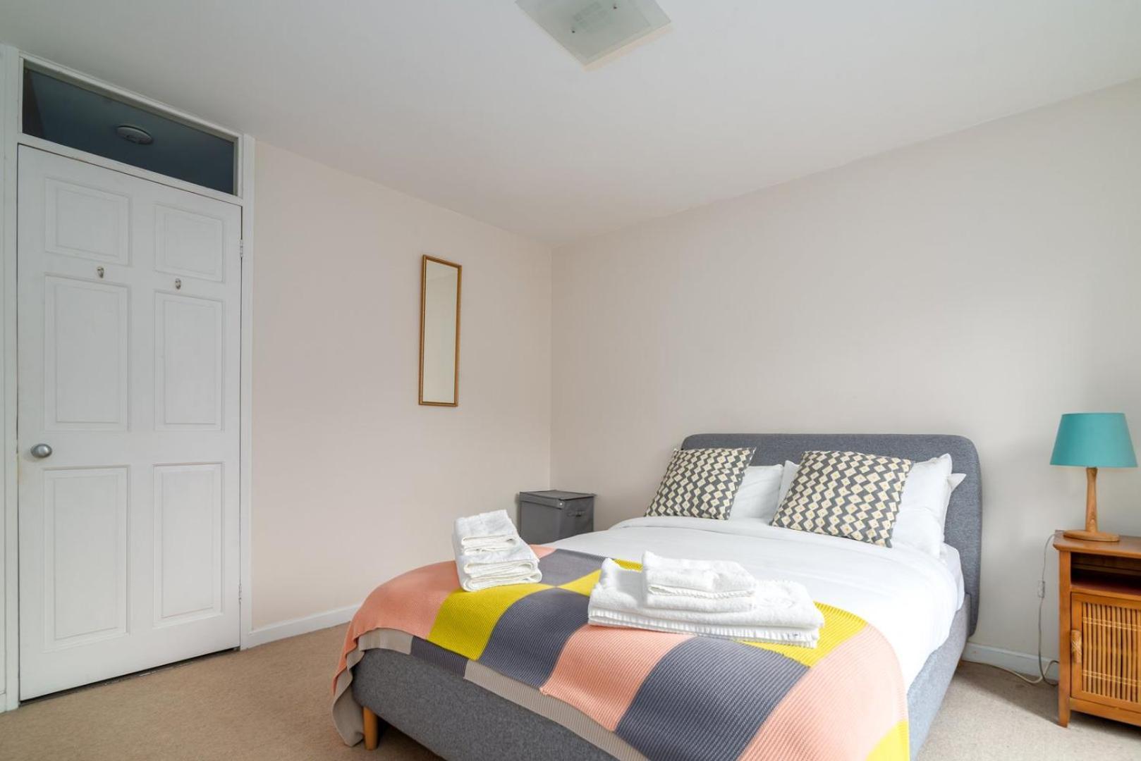 Guestready - Lovely Ground Floor Duplex With Patio In Southbank Apartment London Exterior photo
