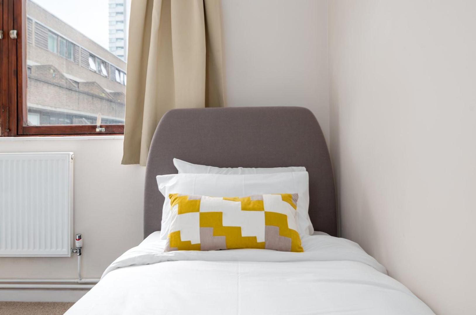 Guestready - Lovely Ground Floor Duplex With Patio In Southbank Apartment London Exterior photo